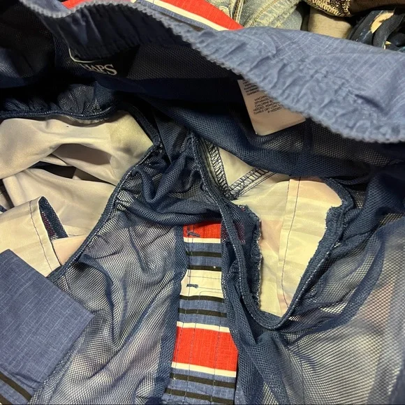 Chaps red and blue cargo swim trunks - Picture 4 of 7